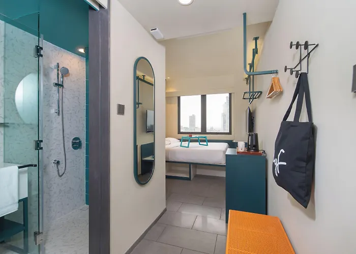 Lyf Hotel 3*